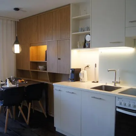 Apartment Cristal 28 *