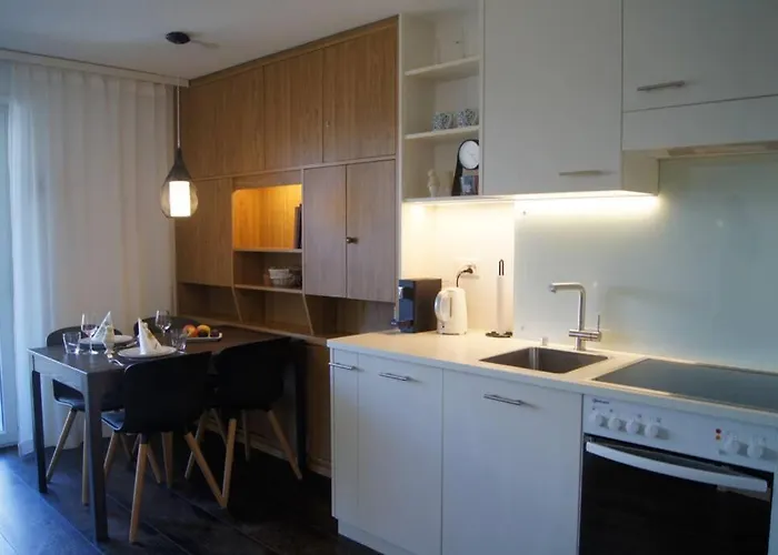 Appartement Cristal 28 *